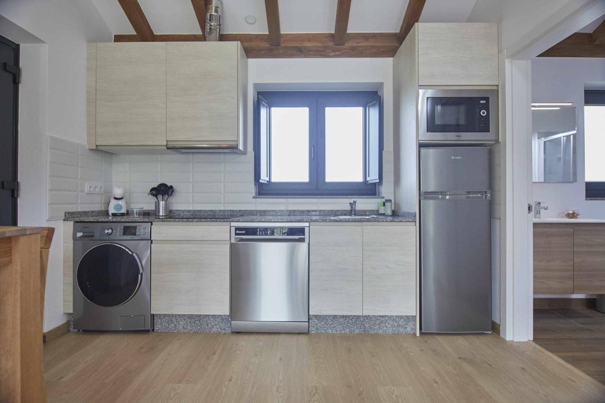 Apartamentos Turisticos A Galera 리바데오 객실 사진